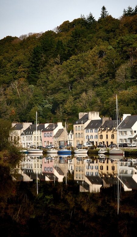 Die Gemeinde Port-Launay in Menez-Hom Atlantique (Finistère - Bretagne): Was gibt es zu sehen? Was kann man unternehmen?